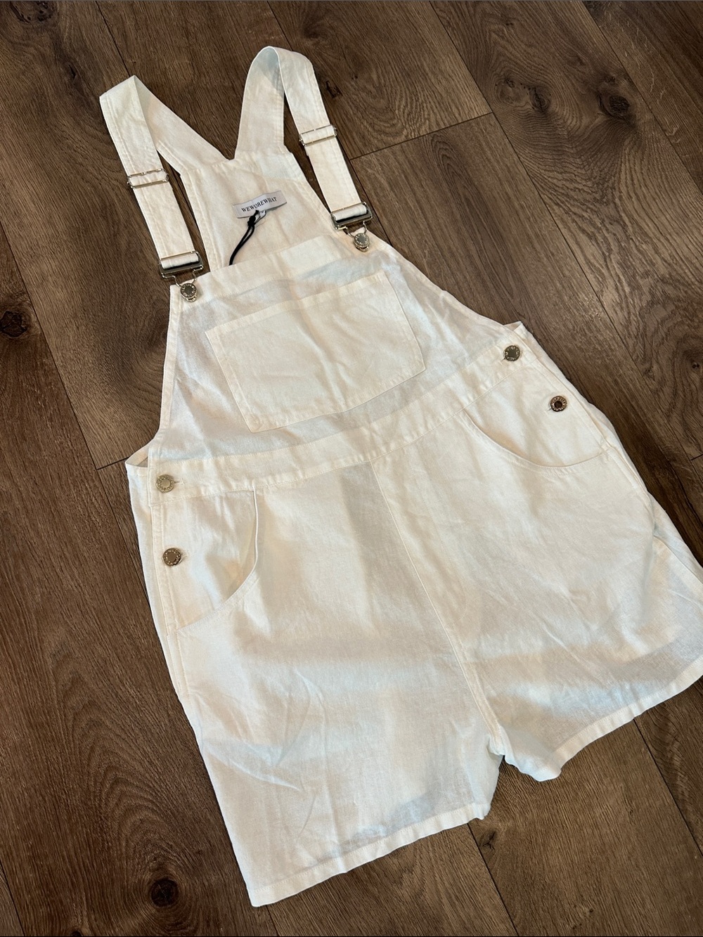WeWoreWhat Relaxed Linen Short Overalls - Picture 6 of 12